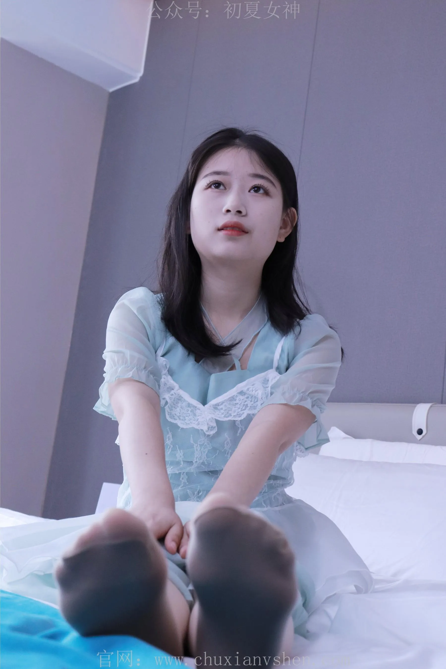 初夏女神 NO.009 念念 绿野仙踪M码连衣裙搭回力球鞋 [120P]插图